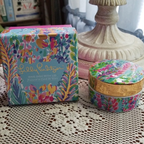 Lilly Pulitzer Accessories - LILY PULITZER RING DISH WITH LID